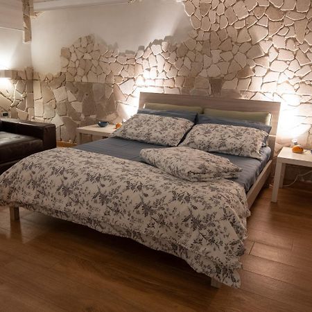 Tulipano Rosso Apartment Бари Екстериор снимка